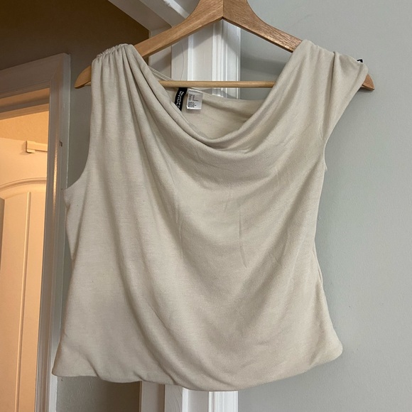 H&M draped top bundle - Picture 4 of 5